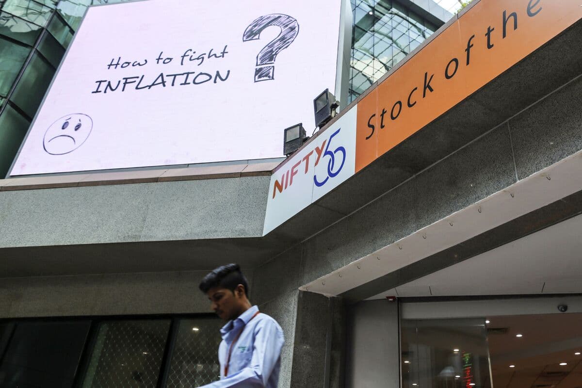 Hindistan Merhaba Dolar Akışı Risk Altında: Yabancı Yatırımcıların Kırgınlık Pozisyonları ve Orta Doğu Gerilimi
