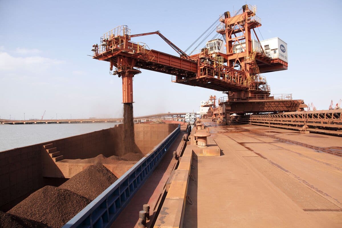 Major Fluctuation in Iron Prices: Fortescue's Shipments Blocked!