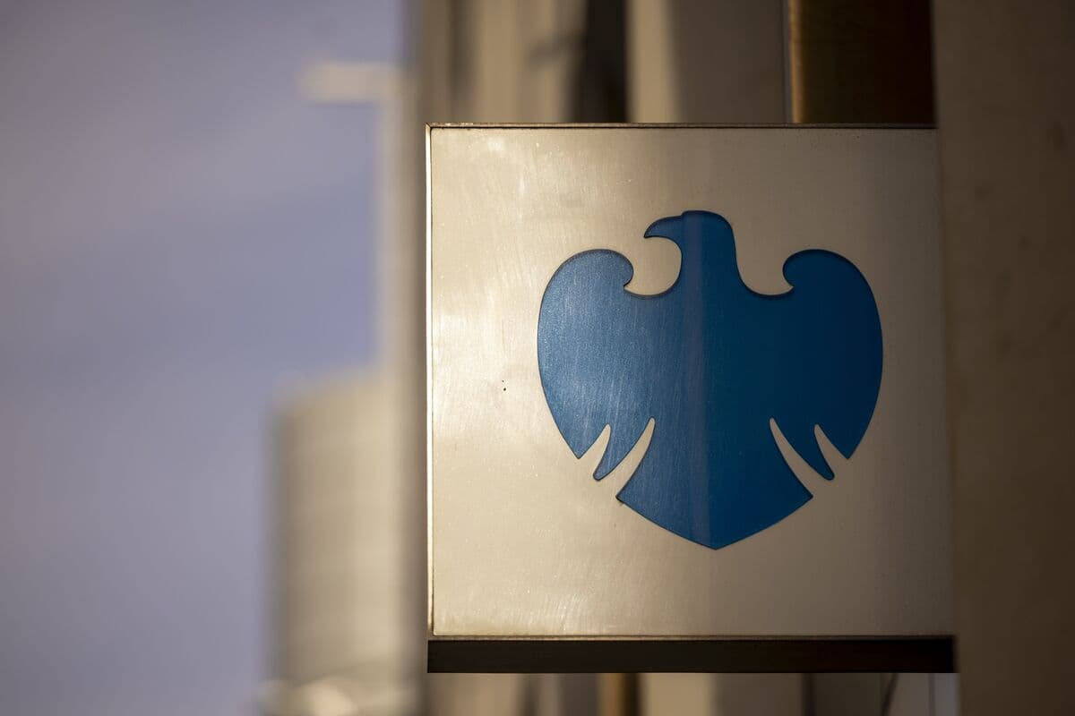 Barclays, Senior Plc'nin Alımı için 875 Milyon Dolarlık Borç Satışı Hazırlıyor