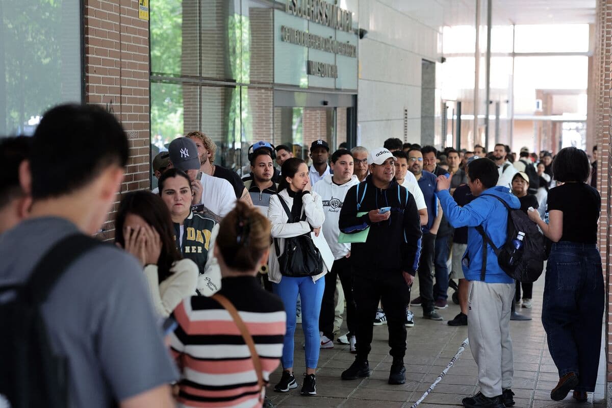 Revolutionary Decision in Spain: 1 Million Immigrants to Become Citizens!