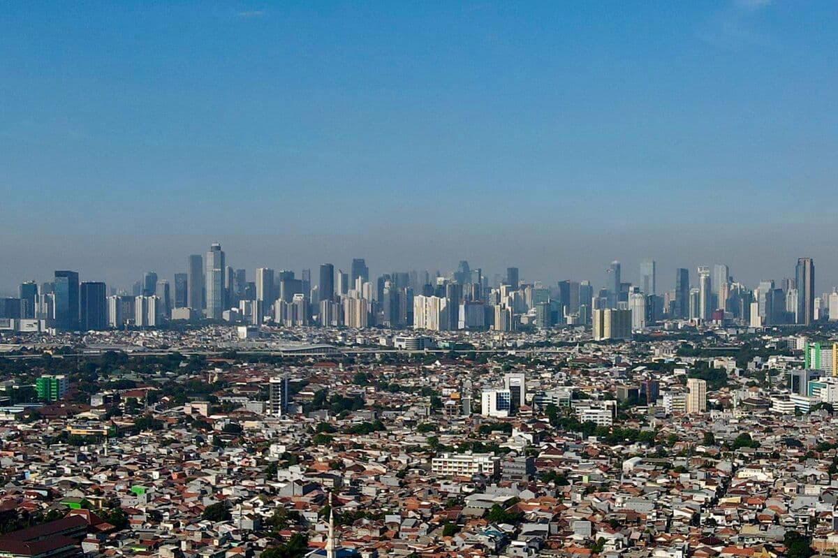 S&P’nin Yeşil Işığı: Endonezya’nın Yatırım‑Derecesi Sürdürüldü, Bölgesel Piyasalara Güç Verdi