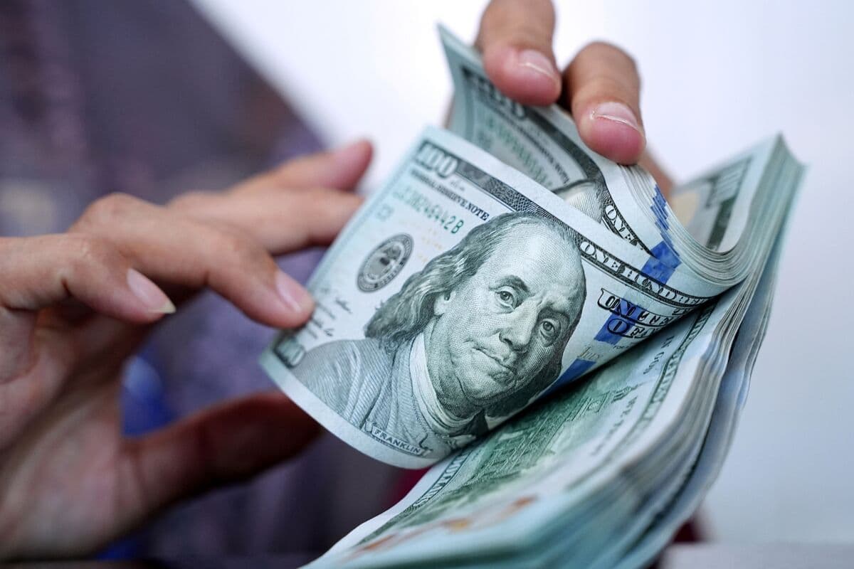 Doların Üstünlüğüne Saldırı: Morgan Stanley ve Diğerleri Hangi Yönde Hareket Ediyor?