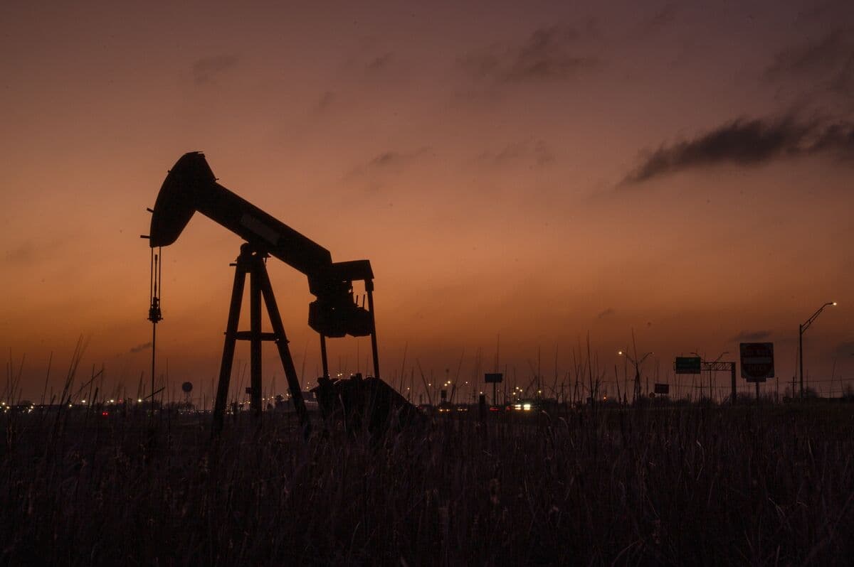 Persian Gulf'tan Çıkacak Petrol Akışı: Küresel Piyasa için Yeni Bir Fırsat mı?