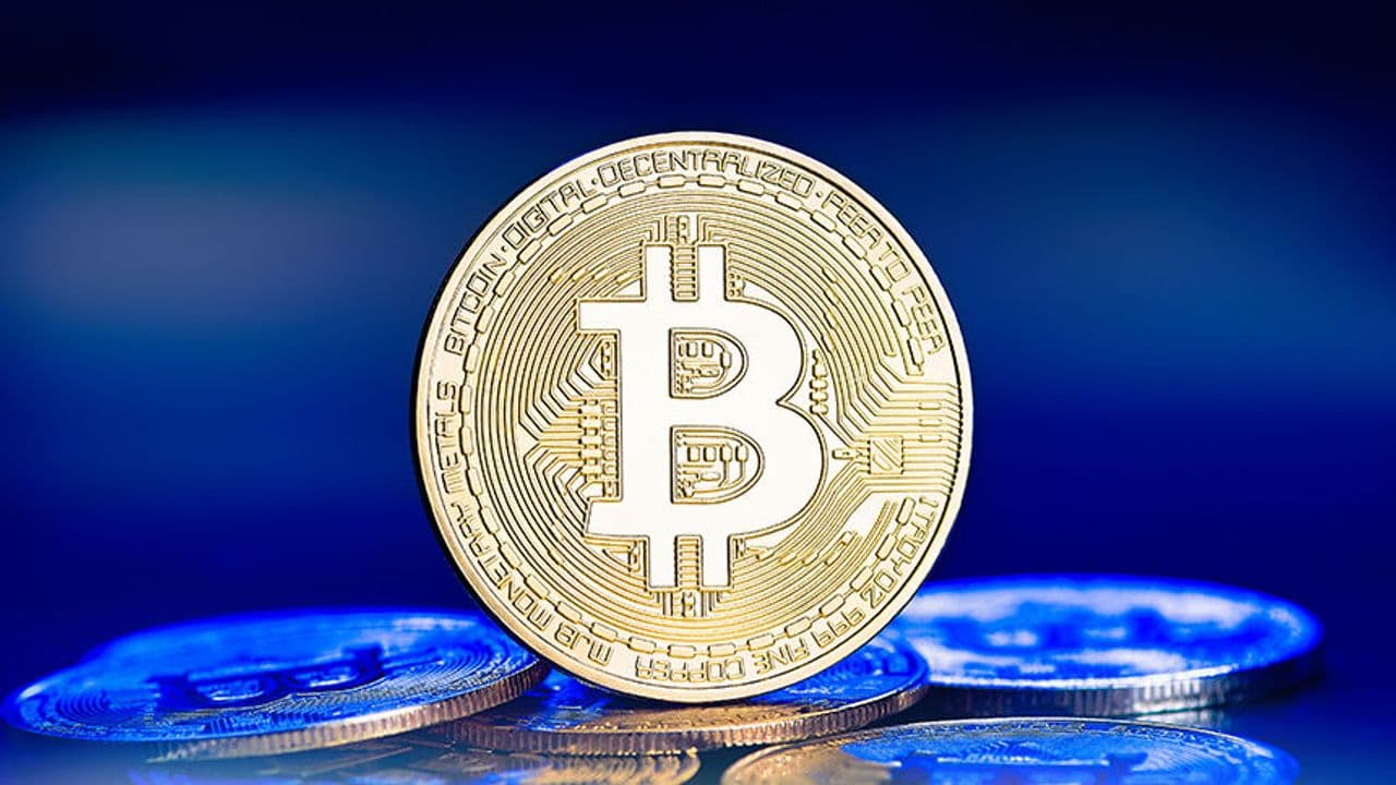 Bitcoin, İran Saldırısı Sonrası Asya Seansında %2,4 Düşüşle $62,600'a Geriledi