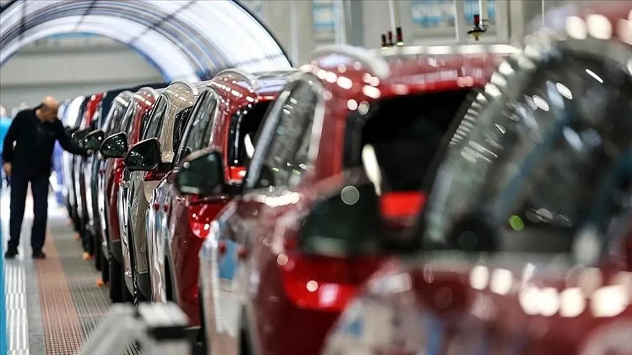 Germany's Automotive Industry in Turmoil: Asian Competition and Cost Shock
