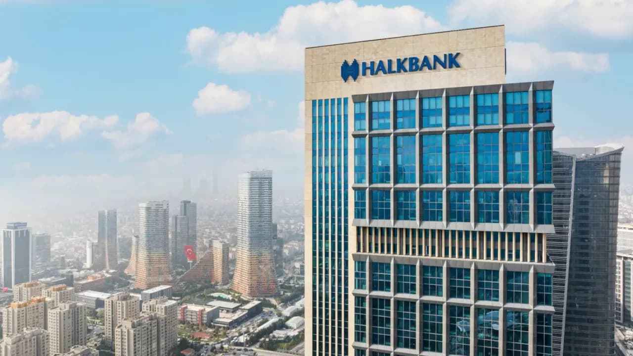 Halkbank’ın Net Karı %40 Artışla 17,73 Milyar TL’ye Ulaştı: Derin Analiz