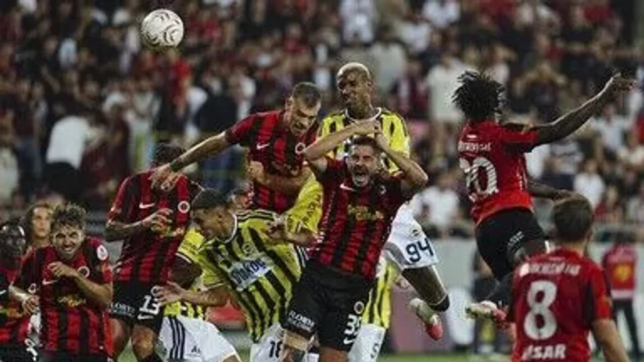 Fenerbahçe'nin Süper Lig'de İlk Hafta Yenilgisi: Kartal'ın 11 Yıllık Deplasman Serisi Sonlandı