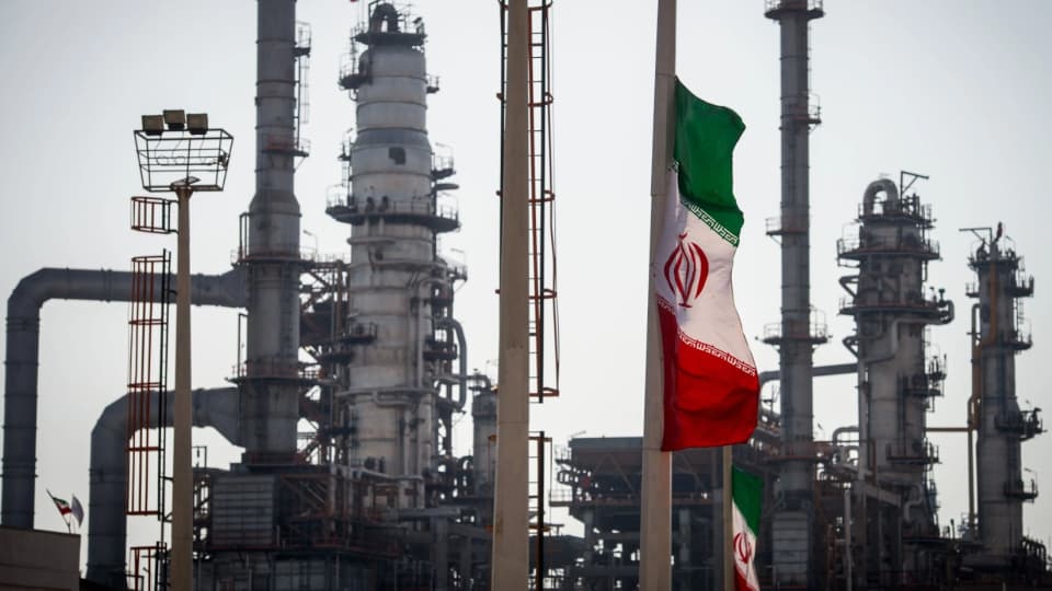 ABD, İran Petrolüne Tanıdığı Geçici Muafiyeti Sonlandırdı: Enerji Piyasalarına Olası Etkiler