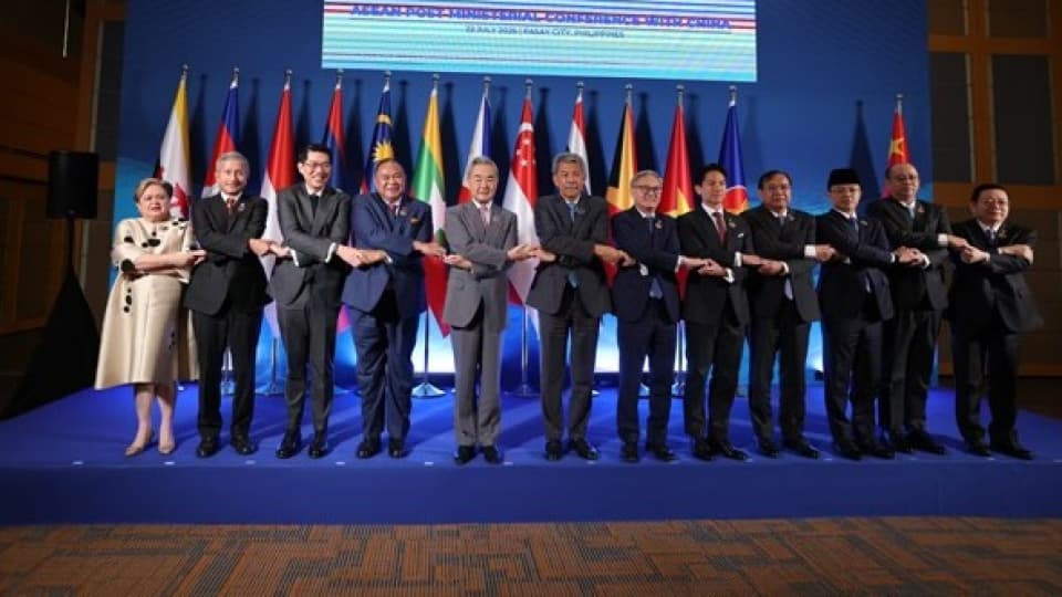 China-ASEAN Energy Pact Sealed in Manila