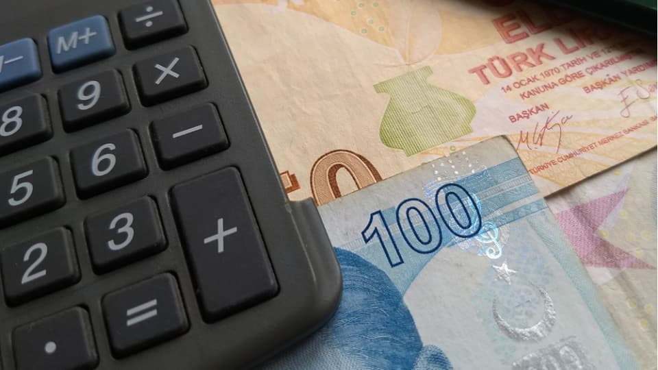 Emekli Maaş Farkları Hesaplara Yatıyor: 23 Bin 552 Liralık Yeni Taban Detayları