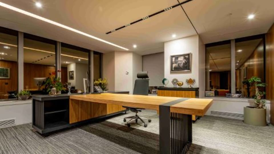 Commercial Real Estate Suffers Real-Term Loss Amid Nominal Gains