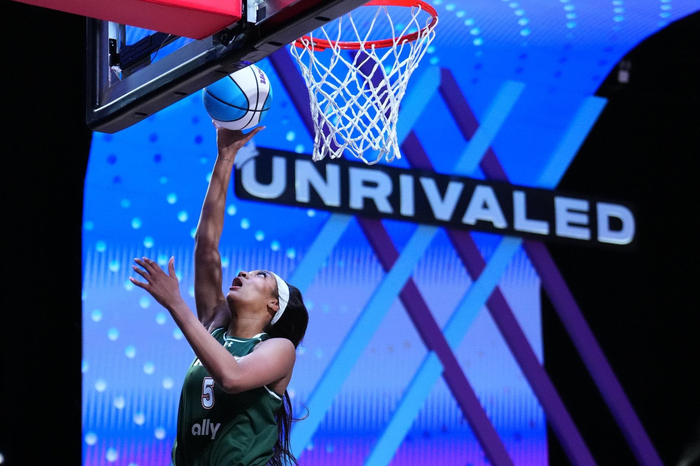 Unrivaled Kadın Basketbol Ligi, $650 Milyon Değerleme ile Yatırımcıların Gözdesi