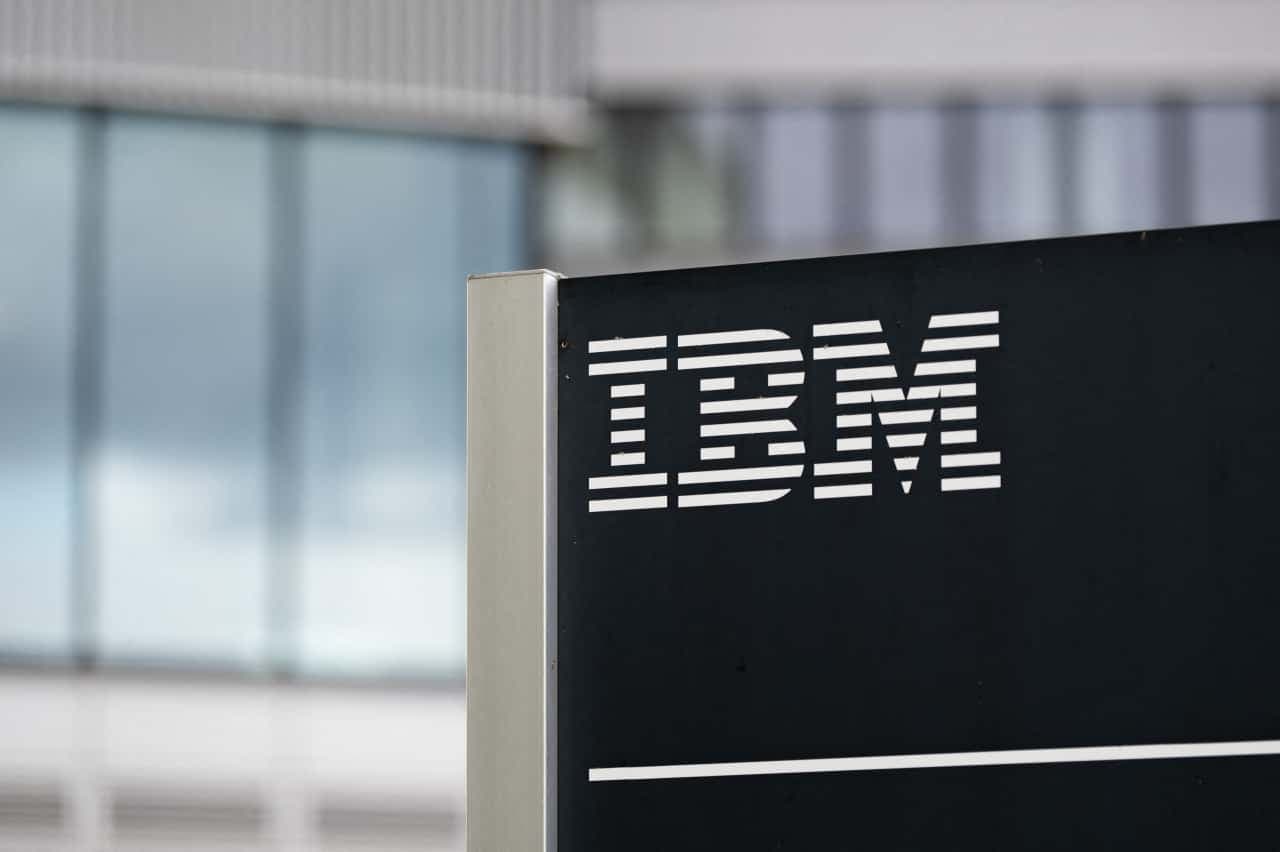 IBM Profit Warning: Hardware Giants Feast as Software Starves
