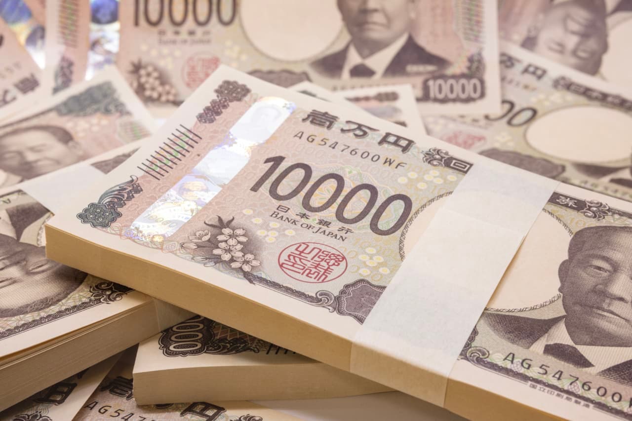 Japanese Yen Sends a New Warning Signal to U.S. Tech Stocks