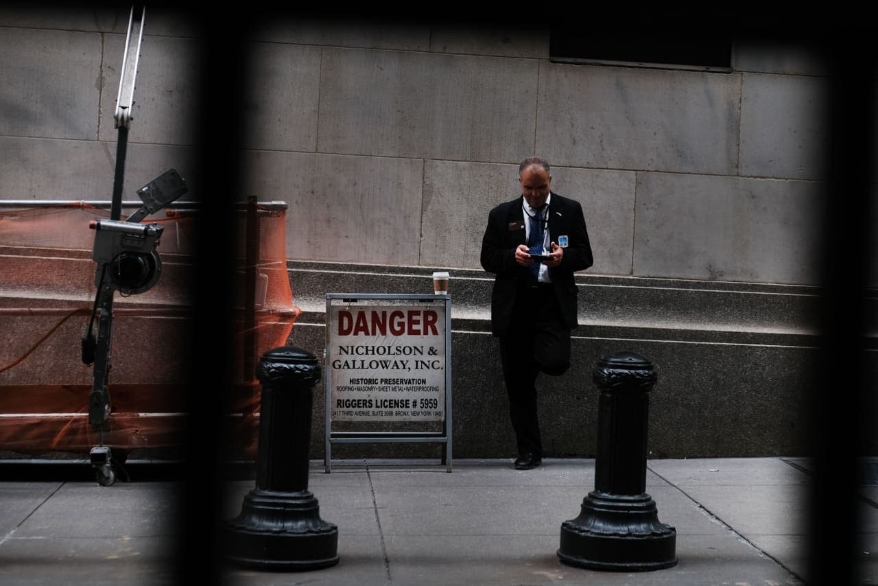 Rising Bond Yields Seed Market Crash Risks, Yet Alone Won’t Trigger a Crash