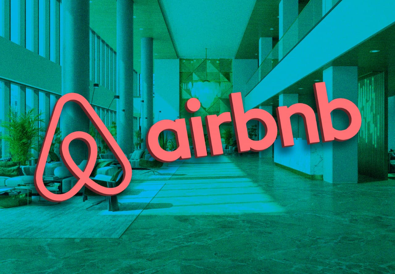 Airbnb's Hotel Playbook: A Market Pivot