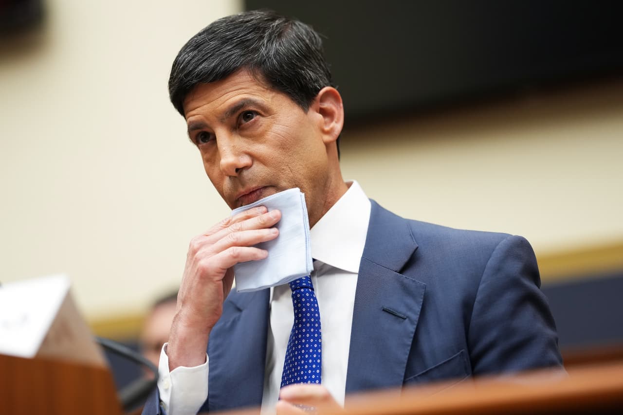 Fed's Independence Test: Warsh's Silence on Trump Communications Fuels Market Anxiety