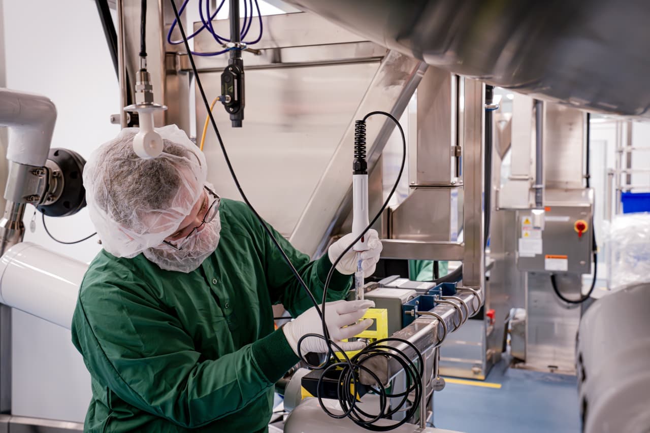 Biopharma Boom: Moderna's Cancer Vaccine Announcement Sends Markets Soaring