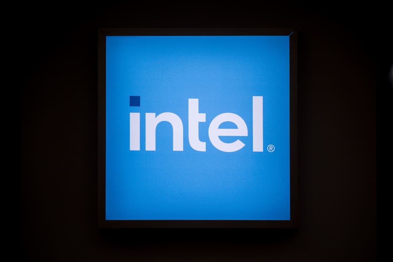 Intel’s Comeback: From Near-Death to Profit Surge