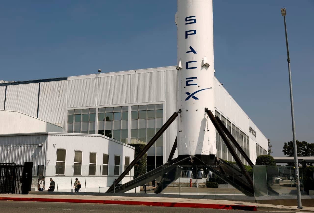 SpaceX’s AI Gambit: Microsoft Partnership Could Ignite a New Revenue Wave in the Space Industry