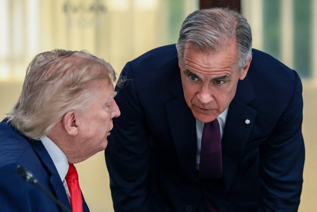 U.S. Imposes 50% Tariffs on Canada: Liquor, Hockey Gear and Wood Products Face Shock