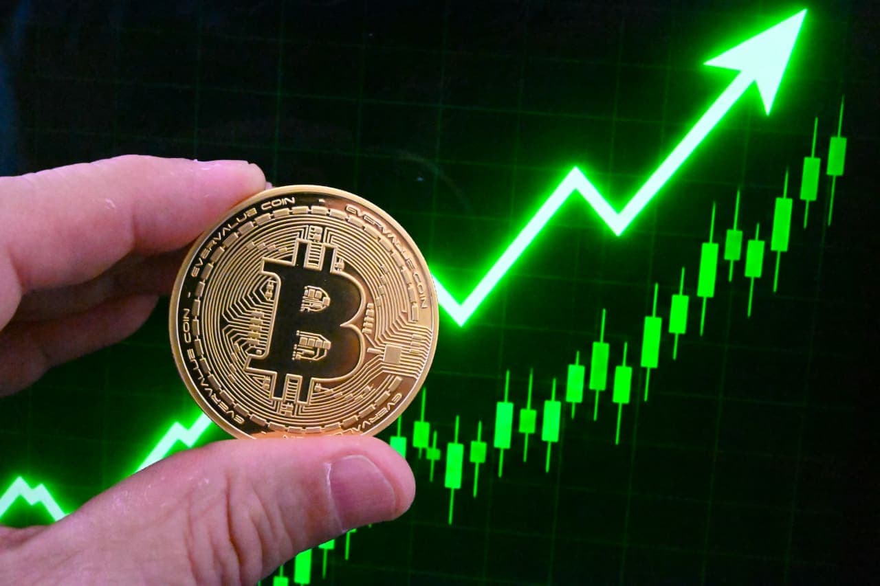Bitcoin 80,000 Dolar Sınırına Yaklaşıyor: Kripto Dünyasının Yeni Dalgası