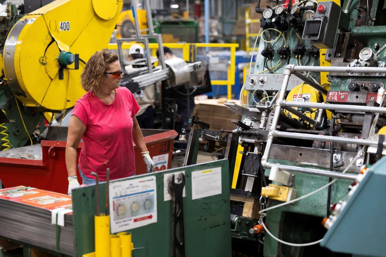 ISM Fabrika Endeksi 50'den Aşağı, Fiyat Baskısı Artıyor: Üreticiler Huzursuz