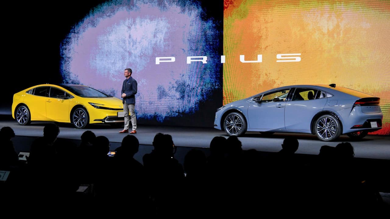 The Wealthy Shift: Top 20% Drive U.S. New Car Sales