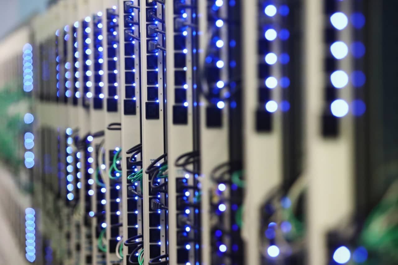 AI Spending Surpasses Railway Construction: Nasdaq Caps Set New Record