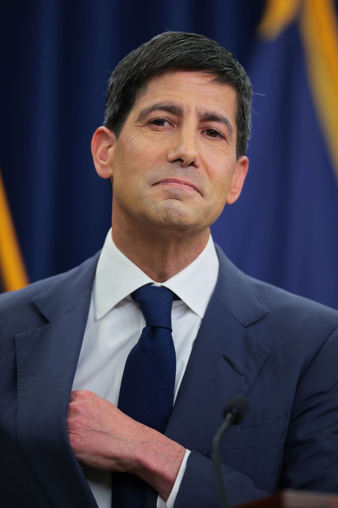 Federal Reserve's Rate Policy Shift: Unwinding Insurance Cuts by 2025?