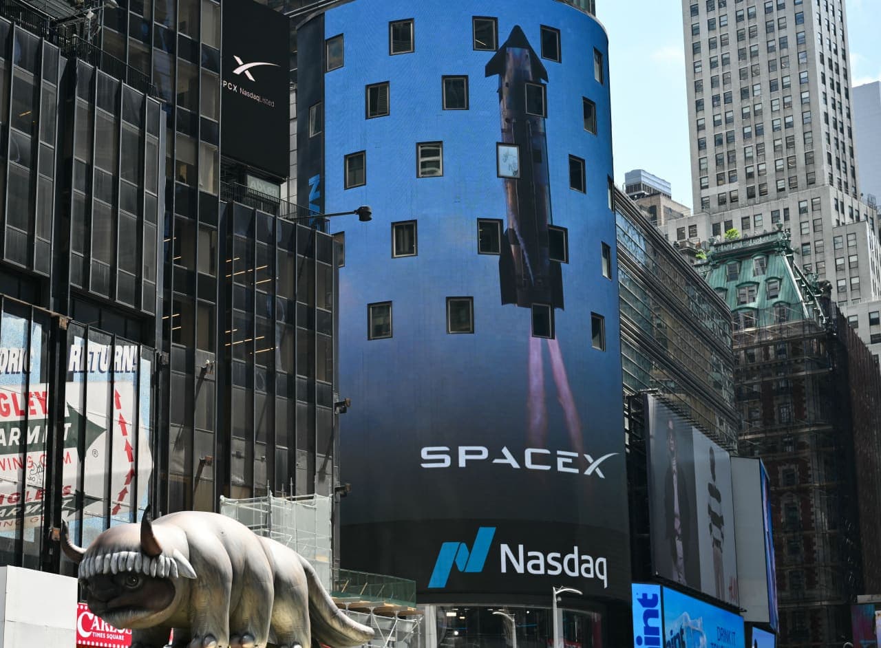 SpaceX’in IPO Fırtınası: Yatırımcıların Kısa Vadeli Coşkusu ve Gerçekçi Değerleme Çatışması