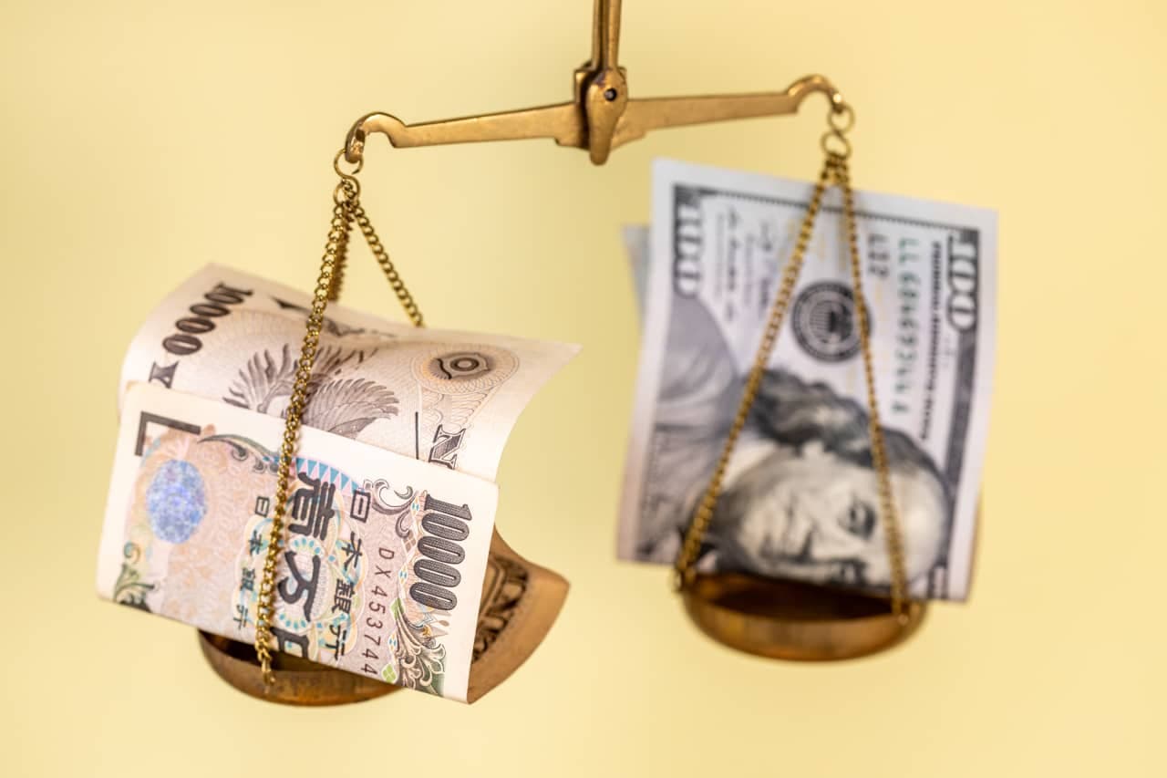 Japan’s $1.8 Trillion Pension Giant Sells Foreign Assets – Potential Shock to US Yields