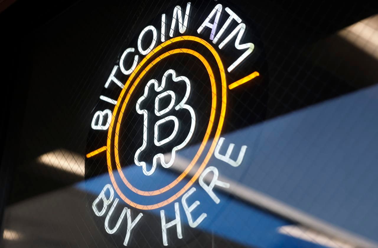 Fed’s Hard Stance Makes Bitcoin Attractive: Buying Strategies on the Fear Wave
