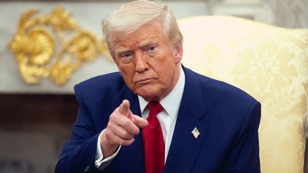 Trump'ın Politika Pivotu Wall Street'i Coşturdu: Dow Jones'ta 600 Puanlık Sıçrama ve Petrol Şoku
