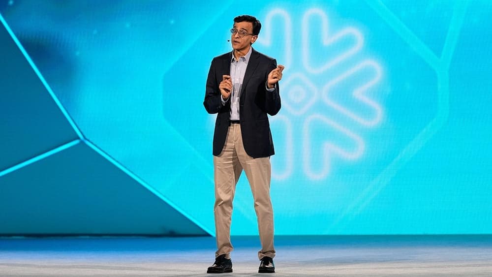 Snowflake Hisseleri Soğuk Kalıyor: Yazılım Sektöründeki Dengeyi Nasıl Koruyor?