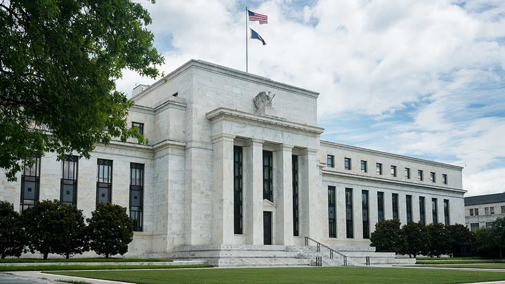 Unexpected Fed Rate Hike: How It Could Impact S&P 500 and Air Freight Markets