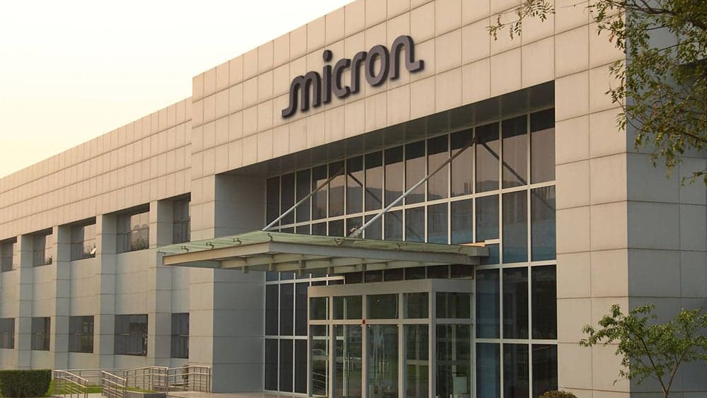 Semiconductor Sector Tremors: Micron Shares Face Steep Sell-Off