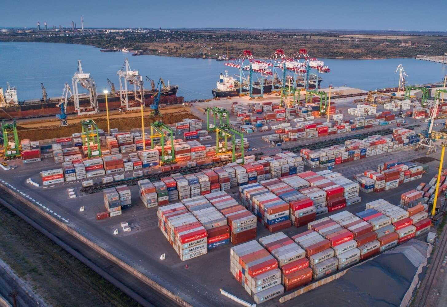 Commerzbank Warning: Turkey's Trade Deficit Tightens Current Account