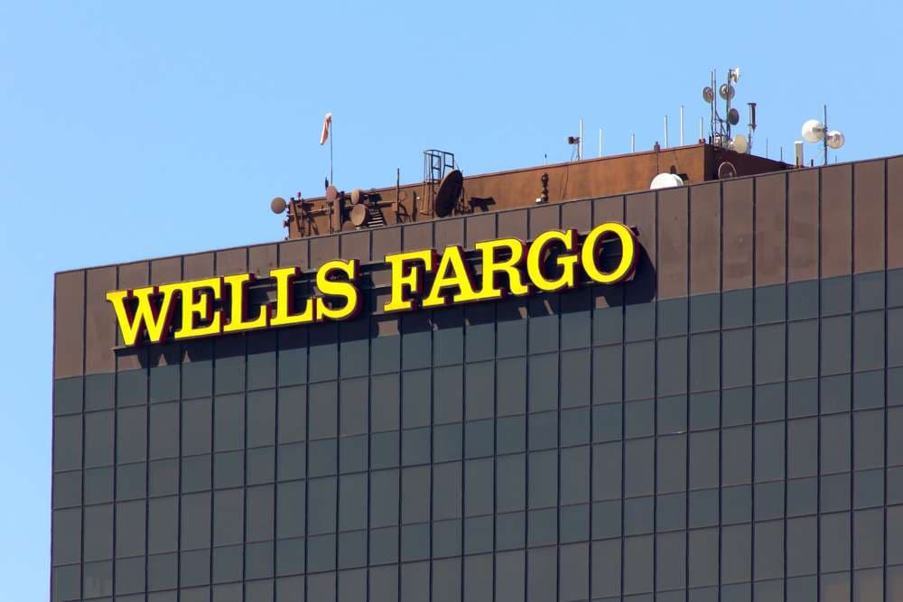 Wells Fargo and JPMorgan Face Market Headwinds: Dividend and Buyback Strategies Under Scrutiny
