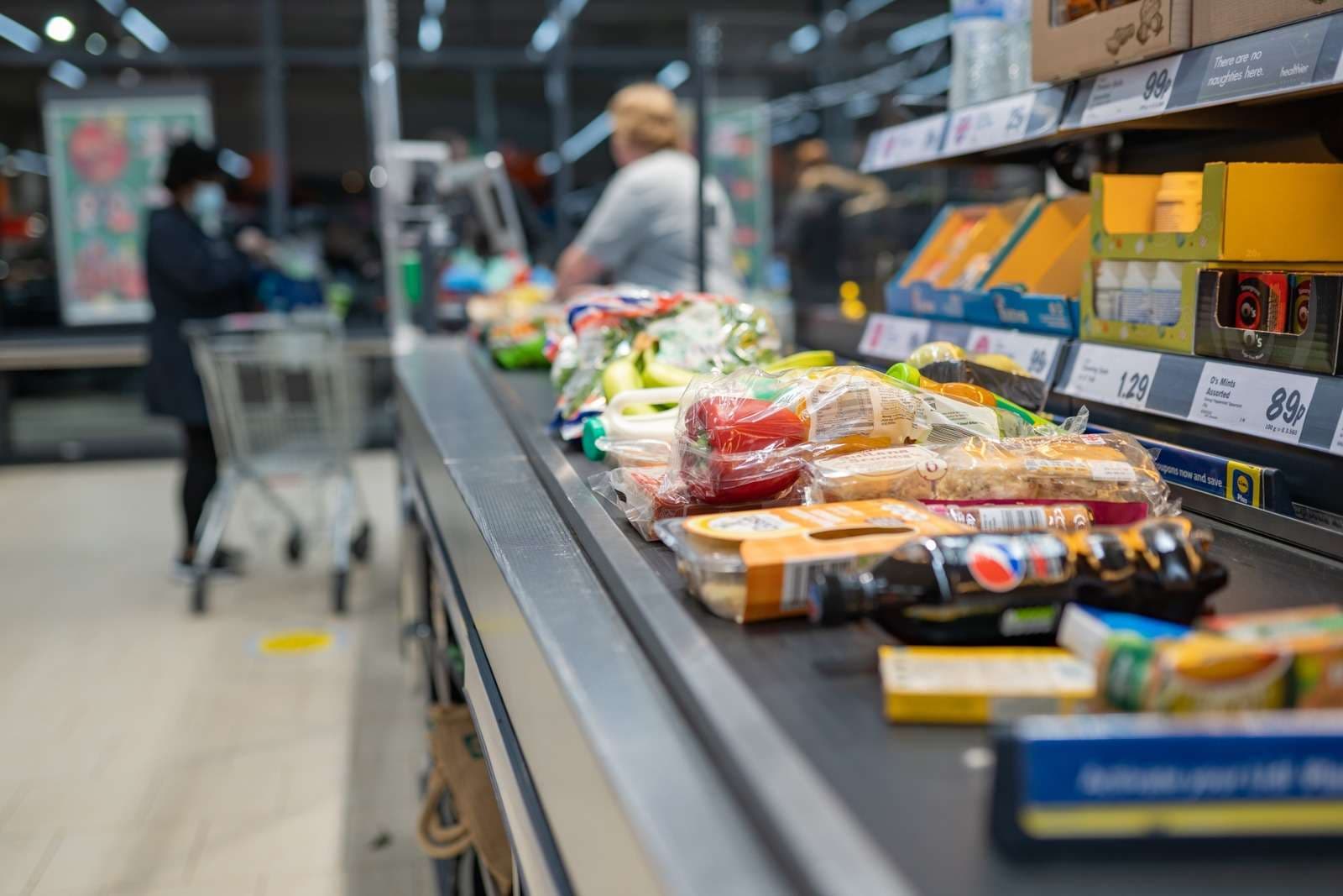 UK Food Inflation Declines for Sixth Consecutive Month: Market Dynamics and Implications