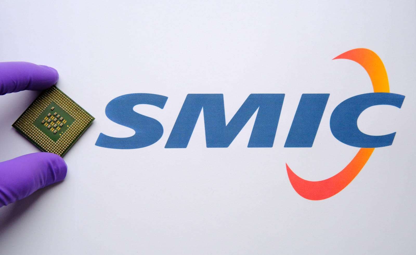 SMIC Stuns Semiconductor Sector with Triple-Digit Profit Surge