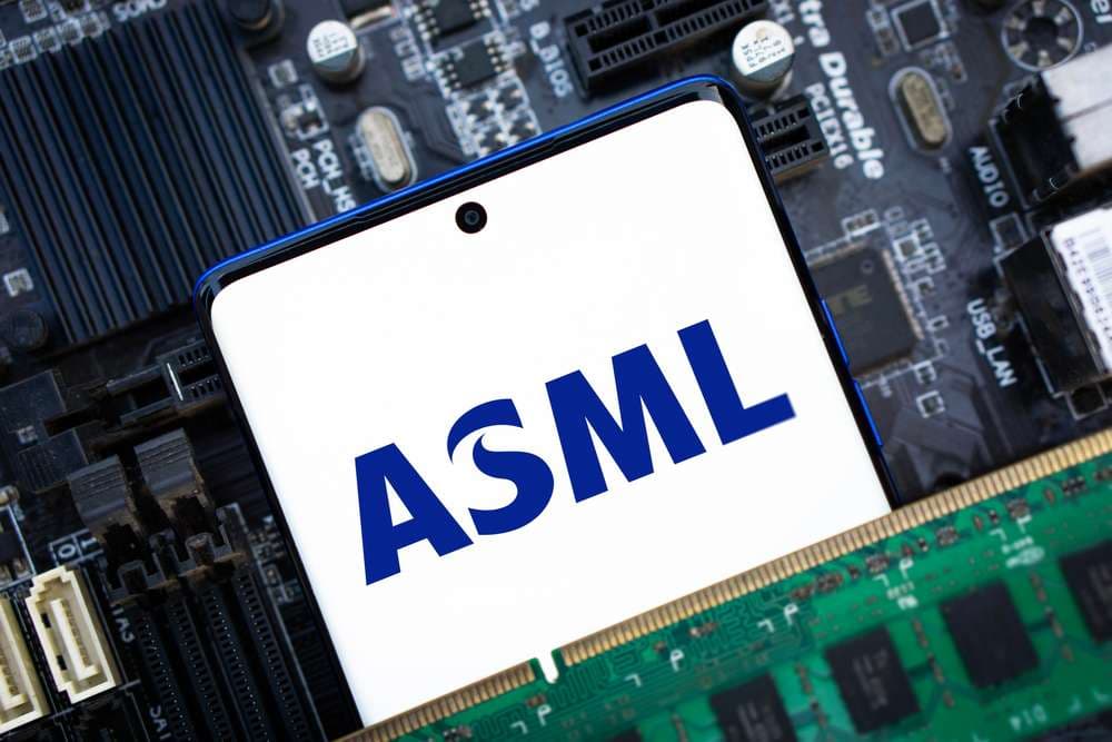 ASML Surpasses Q2 Expectations: A New Dawn for the Chip Industry