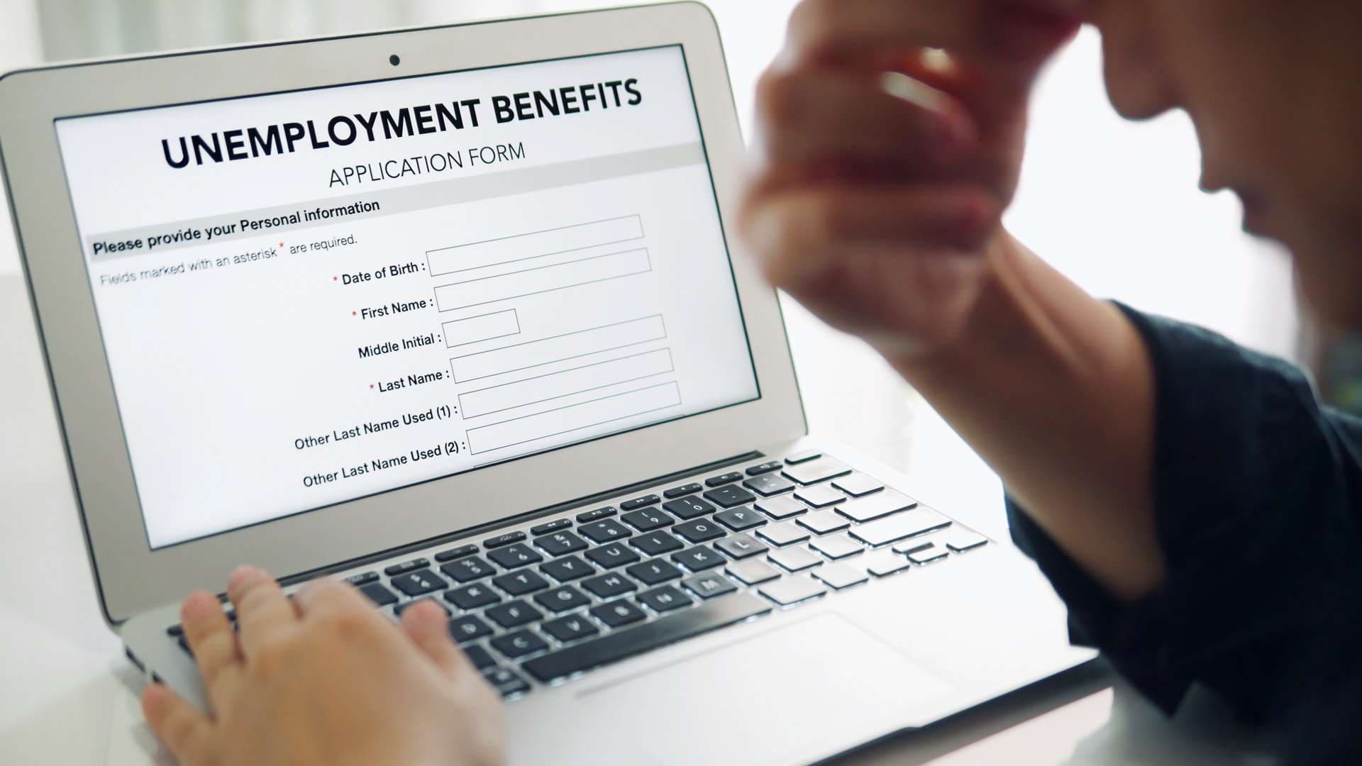 US Unemployment Claims Below Expectations: Implications for Fed Policies