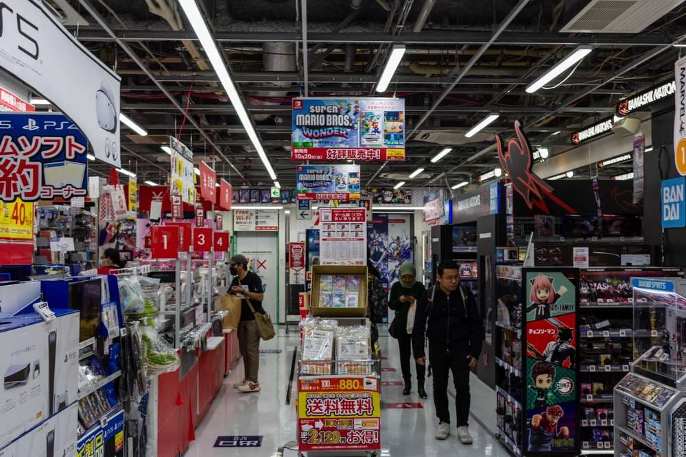 Japan’s Consumer Spending Slips into Seventh Consecutive Decline