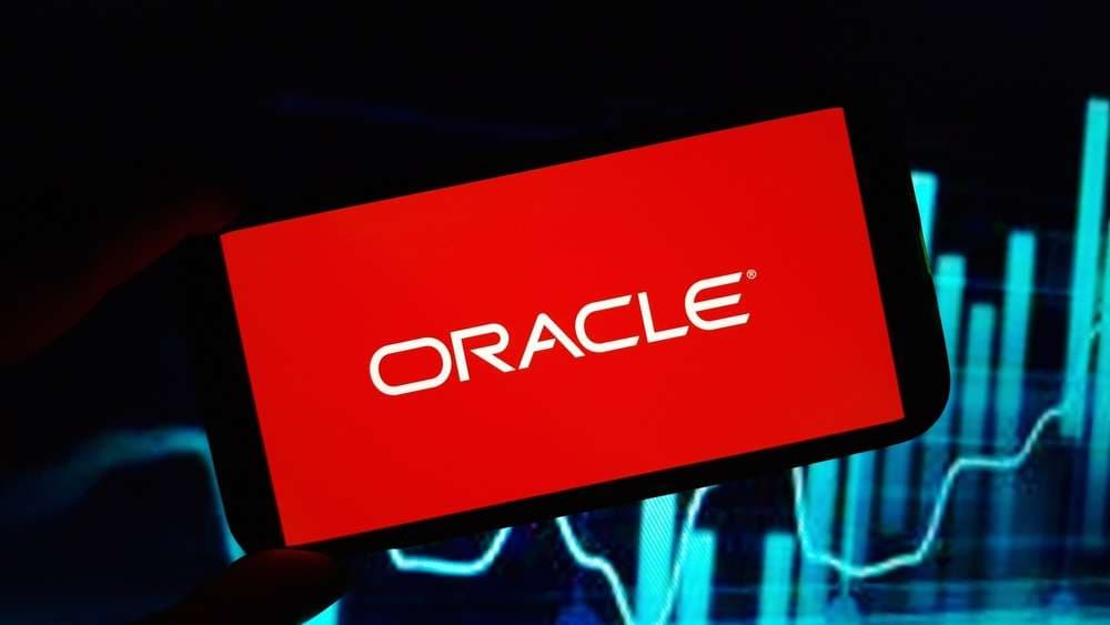 Oracle's Mass Layoff Drive: Tech Giants' Restructuring
