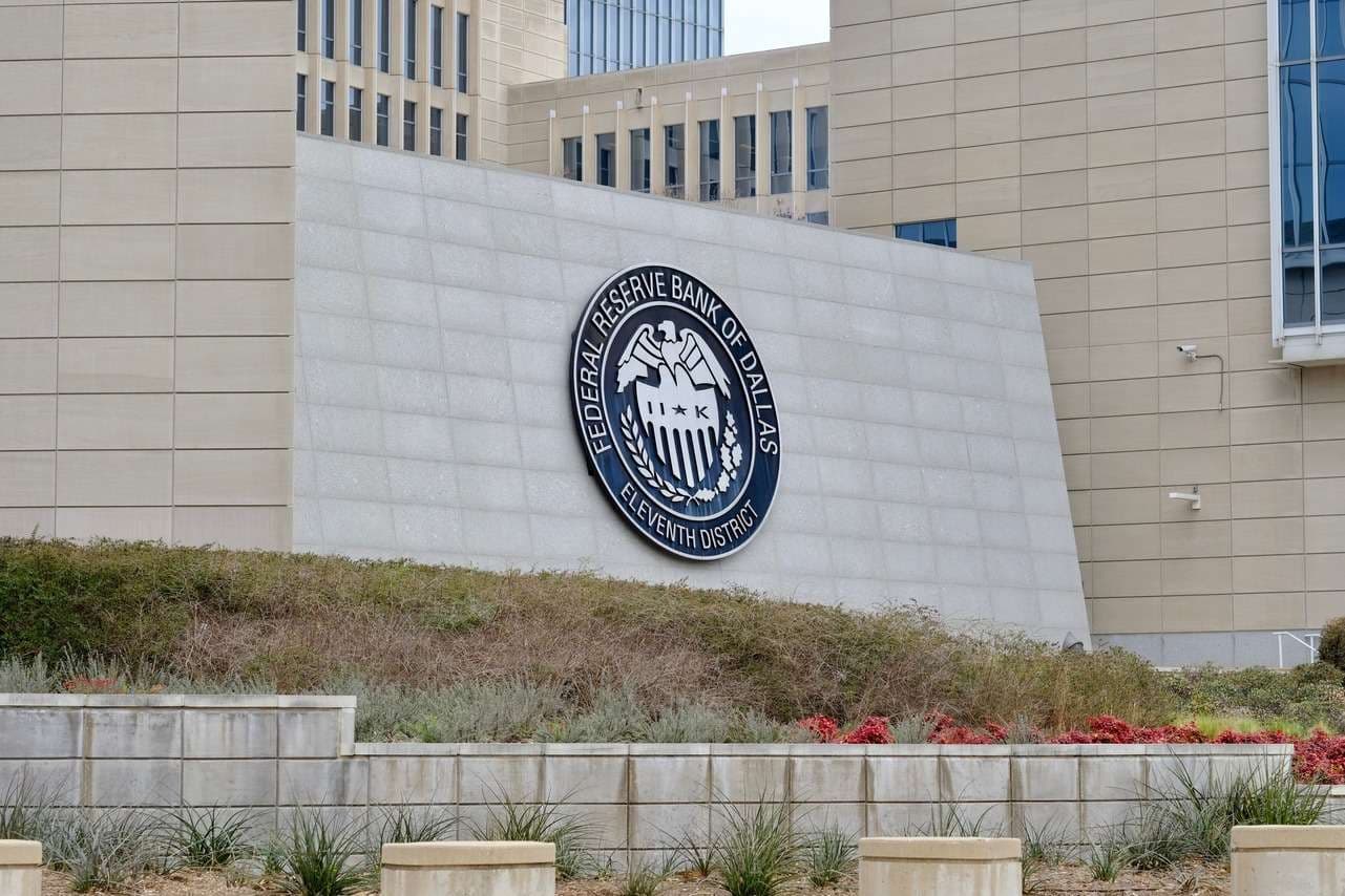Dallas Fed Manufacturing Index Soars to 18‑Month Peak, Signaling U.S. Economic Resurgence