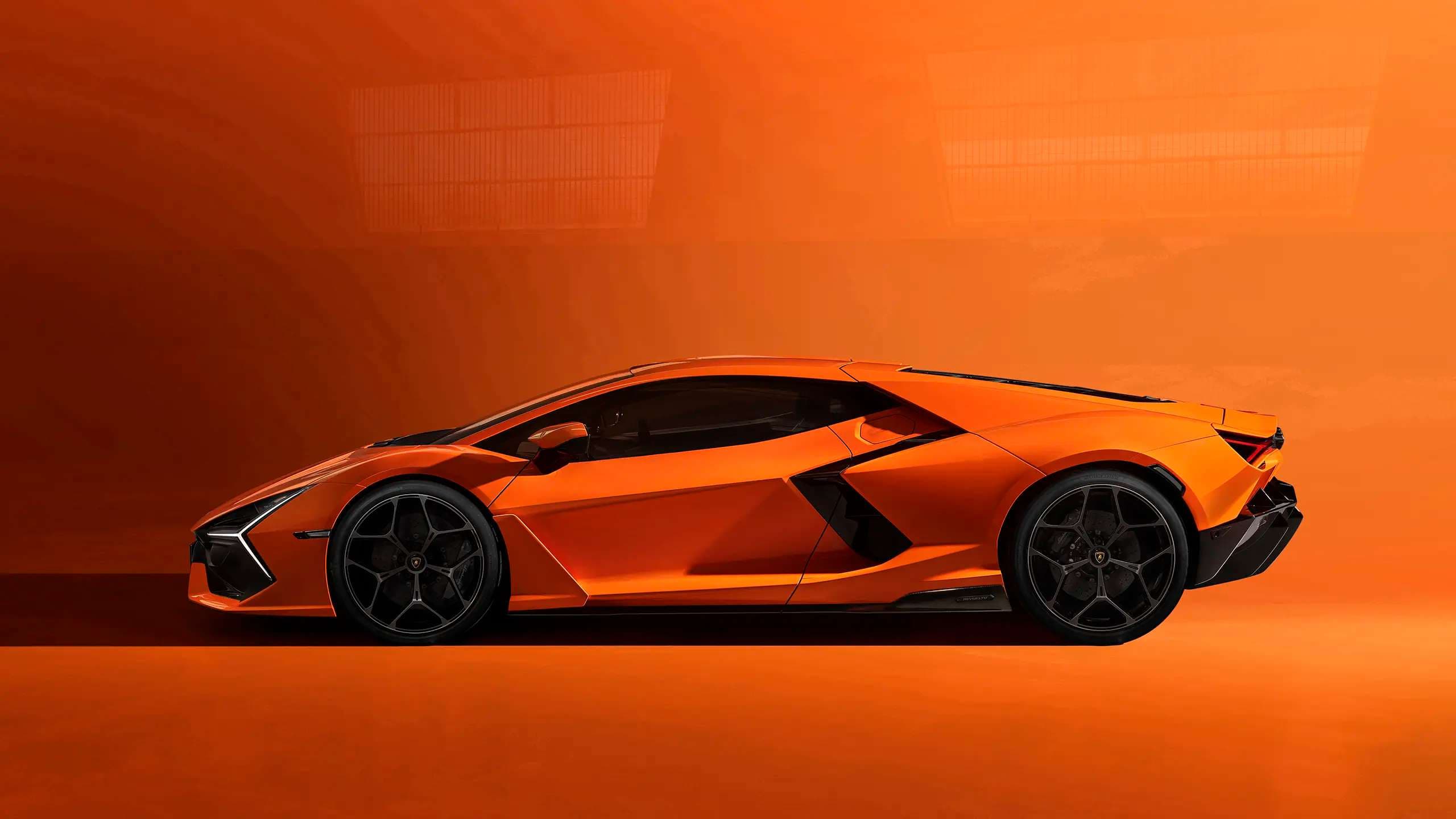 Lamborghini Revuelto SV: 1,963 Sınırlı Üretim, Özel Bir Nefes