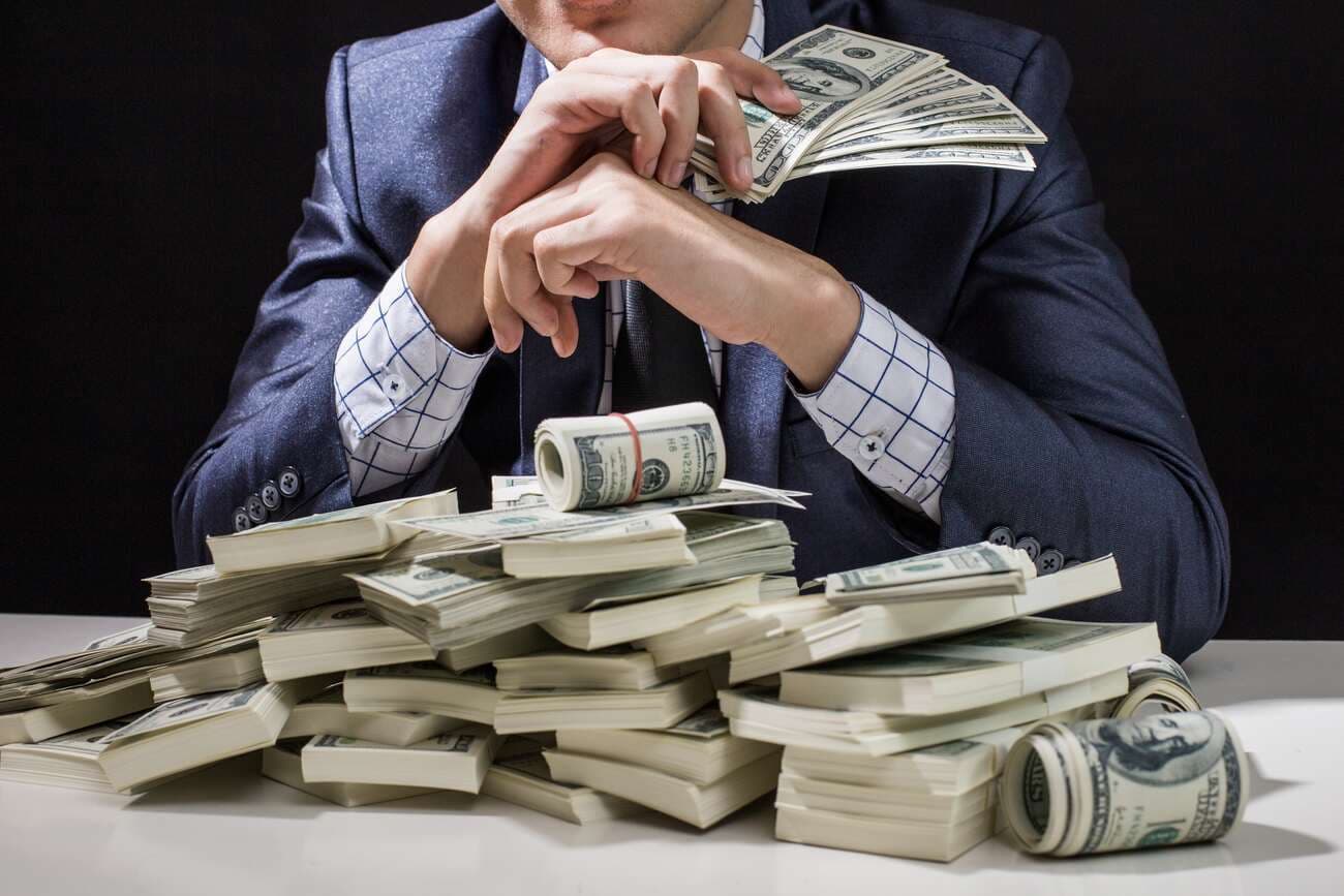 Global Household Wealth Hits Record $570 Trillion by 2025