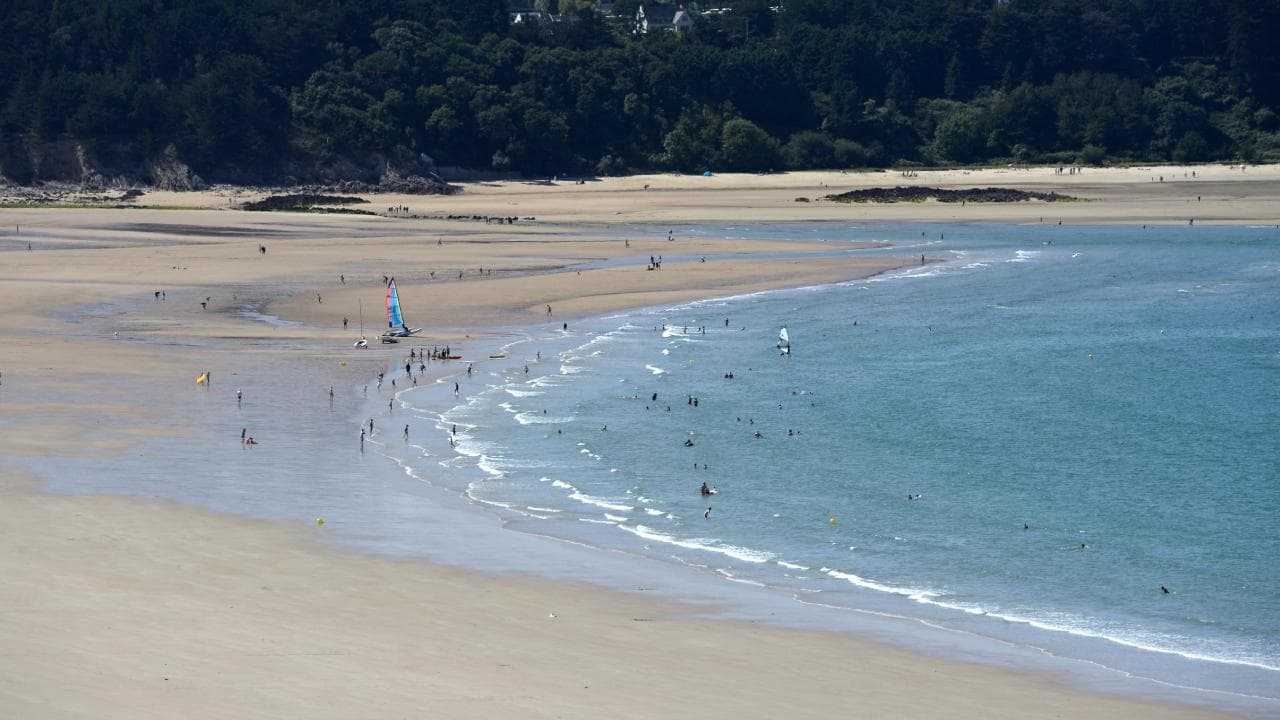 Vibrio Bacteria Alert in Europe and England: Health Risks for Beachgoers