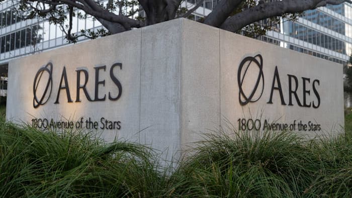 Ares Management'ın Stratejik Pivotu: Özel Sermayede 'Yerel' Yayılım